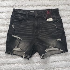 No boundaries distressed jean shorts
